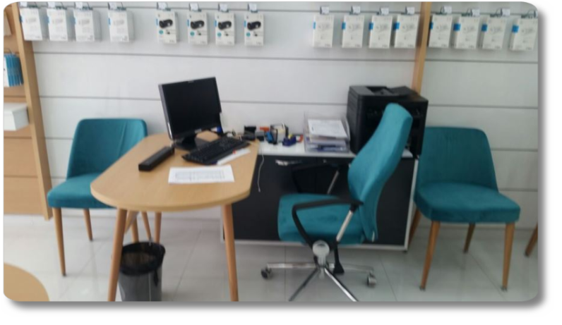 kenar-gsm-telefon-banko-tezgah-stand-stant-vitrin-aksesuar-pano-turkcell-vodafone-avea-silver-türktelekom-mağaza-standlari-telefon-magaza-deorasyonu
